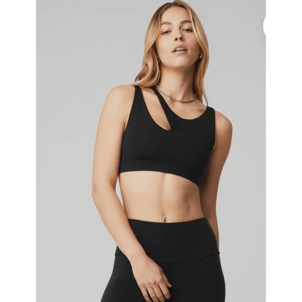 NEW Alo Yoga Peak Bra Womens Size S Black New Slash Out Cutout Crop Top